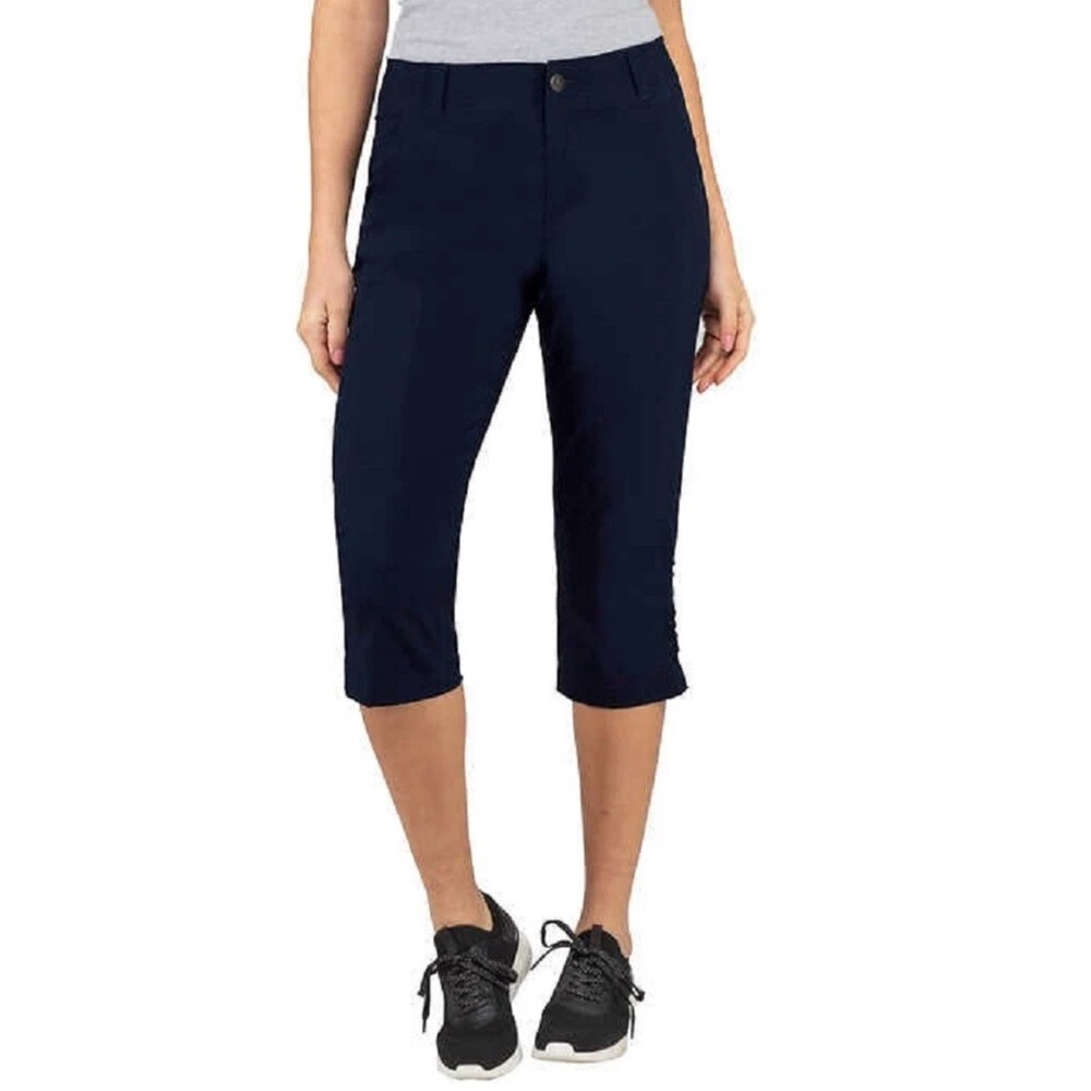 Khombu Women's Navy Cropped Cargo Pants